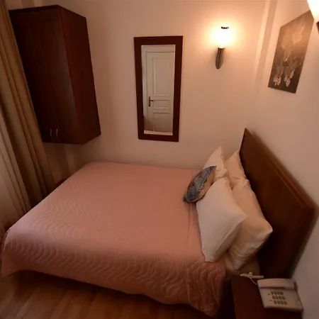 Hotel White Palace 3*