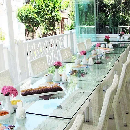 Hotel White Palace 3*