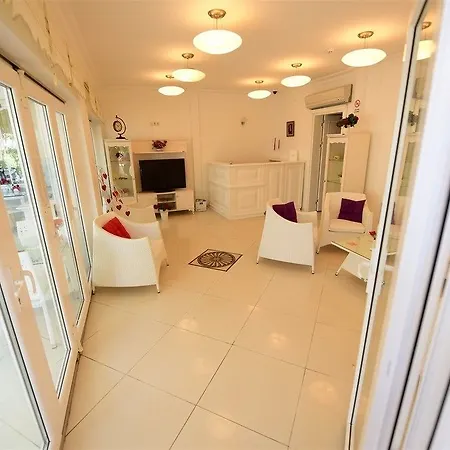 White Palace 3* Adalar