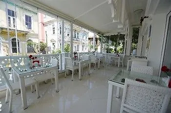 Hotel White Palace 3*