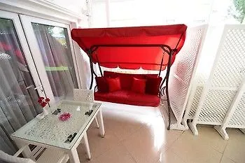 White Palace 3* Adalar