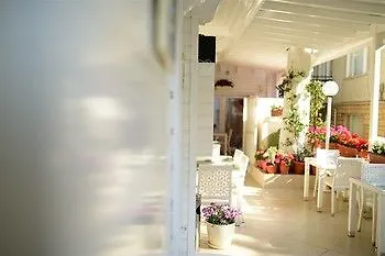 Hotel White Palace 3*
