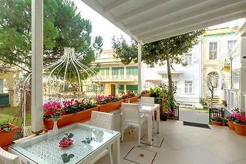 Hotel White Palace